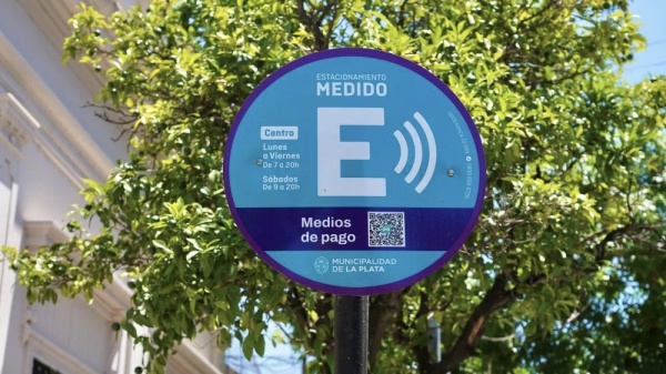 La Plata estrena app de estacionamiento medido: vas a poder manejar varias patentes a la vez