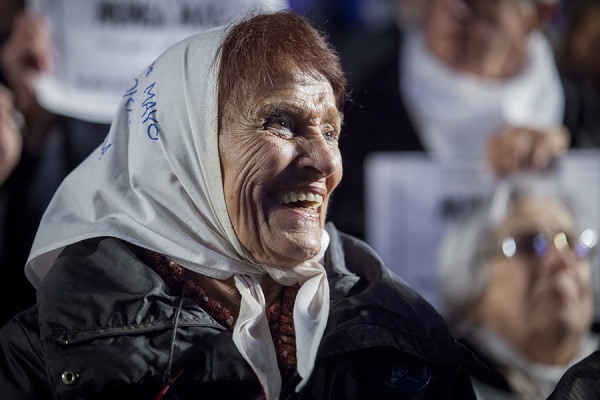 Muri&oacute; Taty Almeida, hist&oacute;rica referente de Madres de Plaza de Mayo L&iacute;nea Fundadora, a los 95 a&ntilde;os