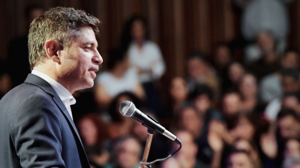 Kicillof anunci&oacute; operativo de seguridad y 17 ambulancias para el velatorio del Indio Solari en Avellaneda