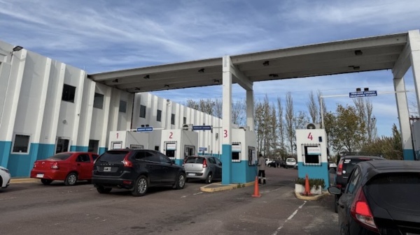 Aprovecharon que fue a la VTV y le robaron d&oacute;lares y una notebook en City Bell