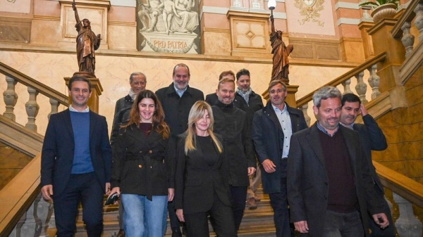 La Liga de Intendentes que se reuni&oacute; con Kicillof quiere que el pr&oacute;ximo gobernador salga de los municipios