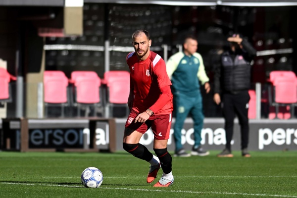 Estudiantes sigue sin ganar en la pretemporada y sum&oacute; una nueva derrota