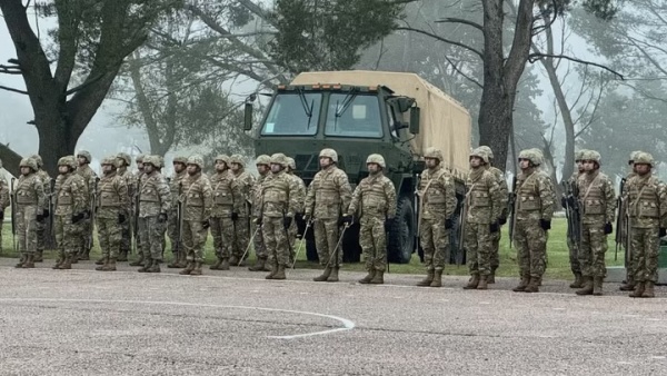 Militares con t&iacute;tulo universitario cobrar&aacute;n un plus de hasta 25% sobre el sueldo