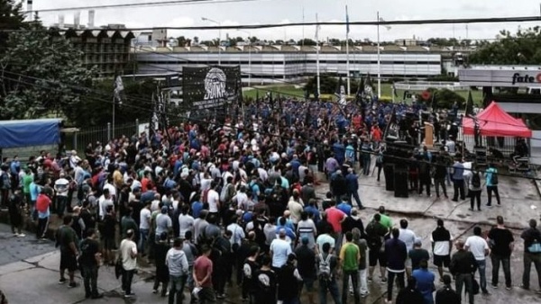 La izquierda impulsa en la Provincia una ley para congelar despidos y suspensiones por la crisis econ&oacute;mica