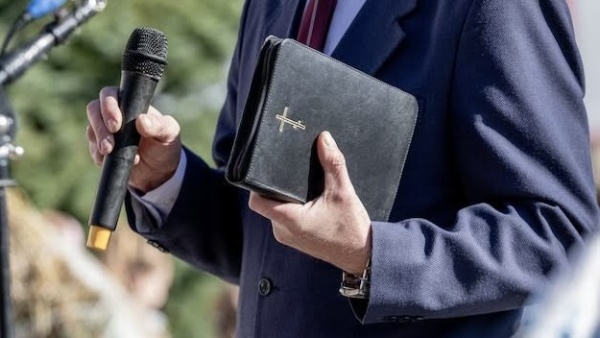 Terror en Berisso: entraron a la casa de un pastor, dispararon tres veces y vecinos denuncian una ola de robos