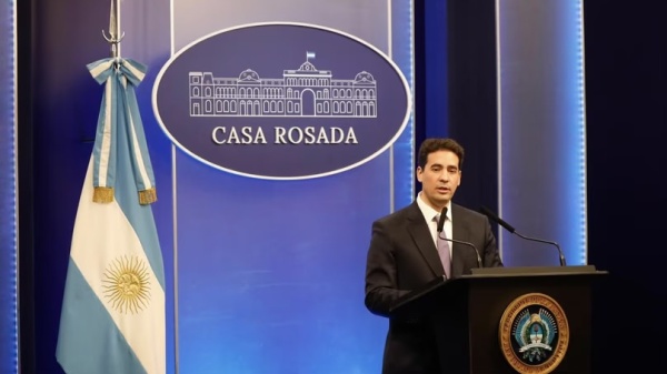 Adorni seguir&aacute; con custodia pese a dejar el Gobierno: explicaron por qu&eacute; mantiene ese beneficio