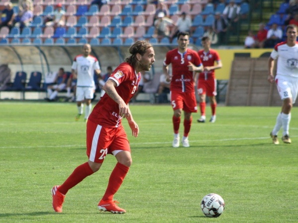 Debut&oacute; en Estudiantes, jug&oacute; en varias ligas de Europa y se convirti&oacute; en refuerzo de un llamativo equipo del ascenso