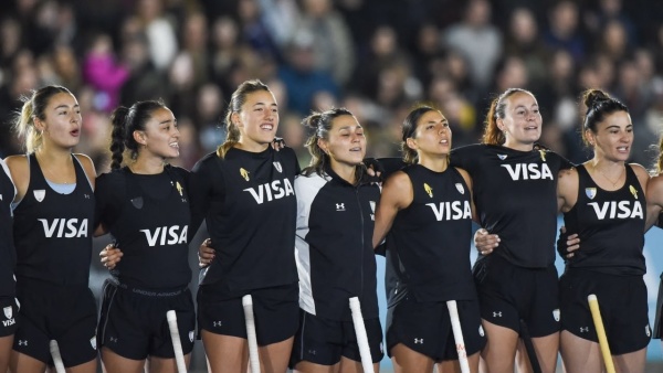 Las Leonas cerraron su preparaci&oacute;n en La Plata con otro amistoso a cancha llena antes del Mundial