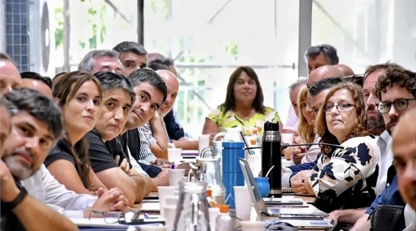Kicillof tambi&eacute;n ofreci&oacute; un 7% de aumento a los estatales y ATE definir&aacute; si acepta la propuesta