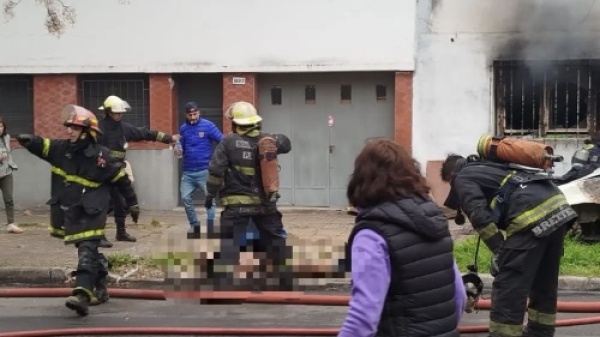 Muri&oacute; el hombre que hab&iacute;a sido rescatado del incendio en La Plata y la tragedia ya dej&oacute; dos v&iacute;ctimas fatales