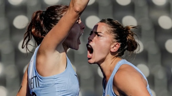 Las Leonas llegan a La Plata para entrenarse y jugar dos amistosos en el Club Universitario