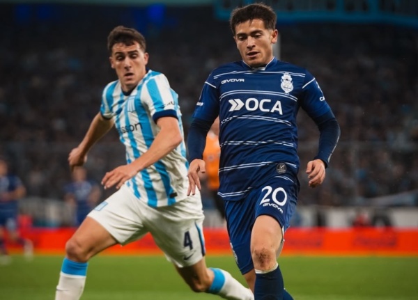 Gimnasia y una noche de terror en Avellaneda: cay&oacute; ante Racing, perdi&oacute; a su goleador y lo perjudic&oacute; el VAR