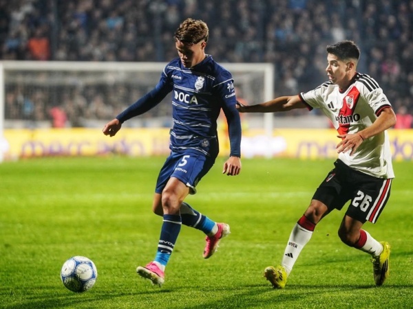 Gimnasia se aprovech&oacute; de un River irreconocible y sum&oacute; su primer triunfo