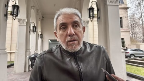 An&iacute;bal Fern&aacute;ndez: &ldquo;La lapicera es de Cristina, su hijo es el que malversa&rdquo;
