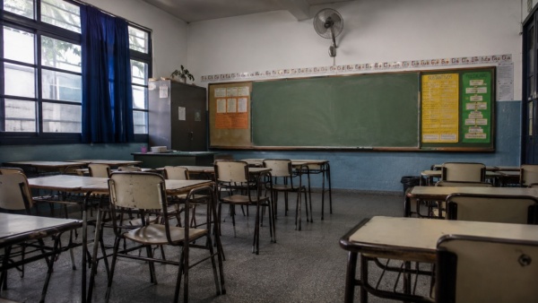 La Plata vuelve a las aulas con paro docente en escuelas p&uacute;blicas y parte de la UNLP