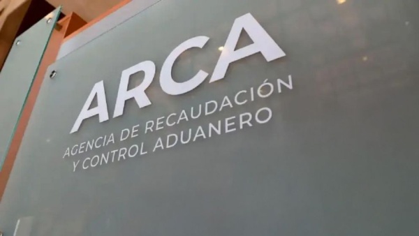 Los que menos ganan pagan m&aacute;s impuestos que en 2019 y los salarios altos tuvieron un fuerte alivio
