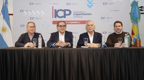 Alak encabez&oacute; una jornada de formaci&oacute;n pol&iacute;tica en Ituzaing&oacute; y llam&oacute; a &ldquo;leer el mundo&rdquo; para defender los intereses nacionales