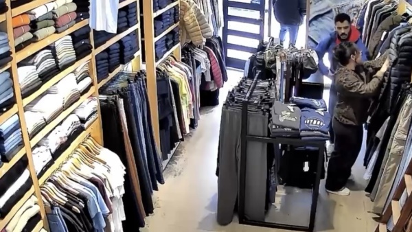 Entr&oacute; como cliente y termin&oacute; asaltando un local de ropa en una de las avenidas m&aacute;s transitadas de La Plata
