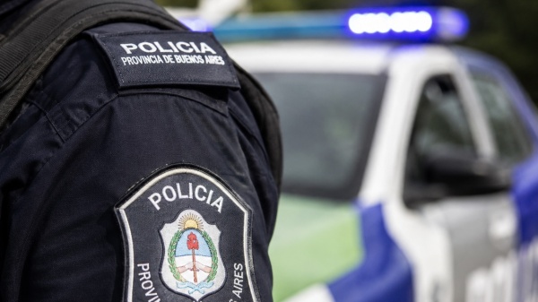 Un hombre entr&oacute; a un d&uacute;plex de La Plata y recorri&oacute; la casa hasta que se activ&oacute; la alarma