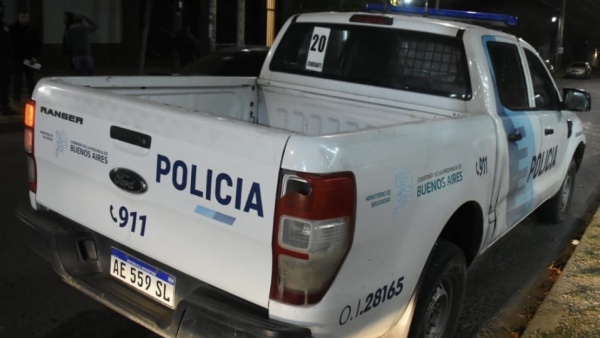 Conmoci&oacute;n en La Plata por la muerte de un hombre hallado con un disparo en su casa