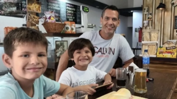 La Justicia de Brasil orden&oacute; que los hijos de Herman Krause vuelvan a La Plata, pero siguen varados en San Pablo