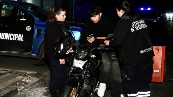 Alak intensific&oacute; los operativos de tr&aacute;nsito y seguridad en La Plata: m&aacute;s de 100 veh&iacute;culos secuestrados y 10 aprehendidos