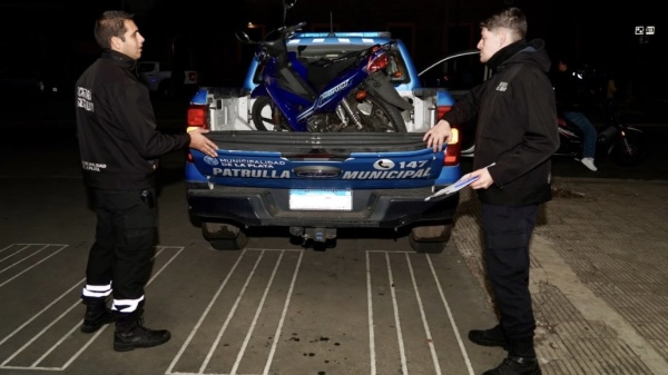 Megaoperativo en La Plata con m&aacute;s de 200 motos secuestradas, alcoholemias positivas y 24 personas demoradas