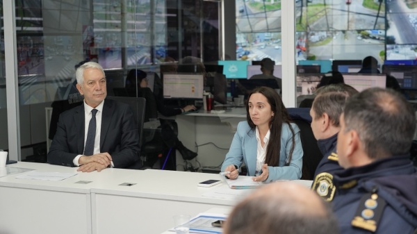 Alak reuni&oacute; a la Justicia y la Polic&iacute;a para reforzar la lucha contra el narcotr&aacute;fico y los motochorros en La Plata
