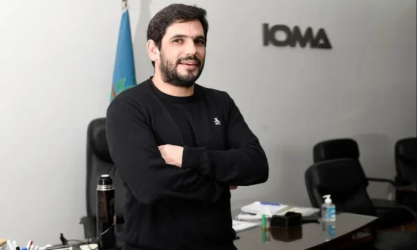 Homero Giles defendi&oacute; la gesti&oacute;n de IOMA y denunci&oacute; un circuito de amparos con costos cinco veces mayores