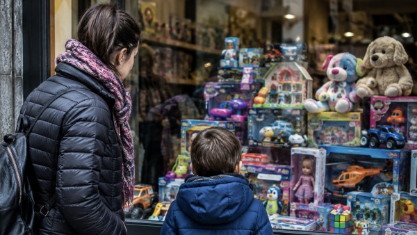 D&iacute;a del Ni&ntilde;o con consumo en baja: las ventas de las pymes cayeron pese a las promociones