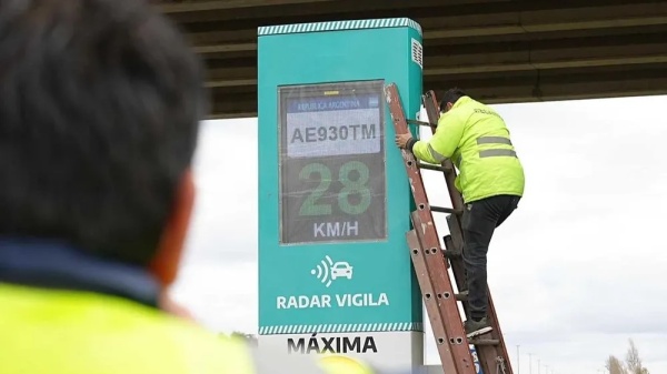 Instalar&aacute;n nuevos controles de velocidad en la Autov&iacute;a 2: en qu&eacute; puntos de La Plata estar&aacute;n