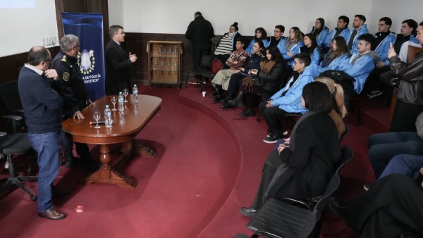 Agentes ingresantes a la Asesor&iacute;a General de Gobierno se capacitaron en la Escuela Vucetich