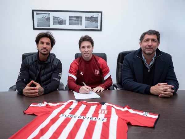 Jug&oacute; con Messi y meti&oacute; presi&oacute;n para ser refuerzo de Estudiantes: El Pincha present&oacute; a su segunda incorporaci&oacute;n