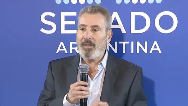 Daniel Vila fue reconocido por el Senado como Empresario Destacado del A&ntilde;o: el legado que quiere dejarles a sus hijos