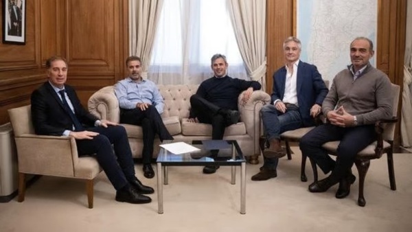 Los libertarios van por un frente m&aacute;s amplio en la Provincia y buscan sumar radicales al acuerdo con el PRO