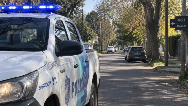 Preocupaci&oacute;n en Gonnet-Bell por una ola de robos en autos estacionados: denunciaron m&aacute;s de 20 casos