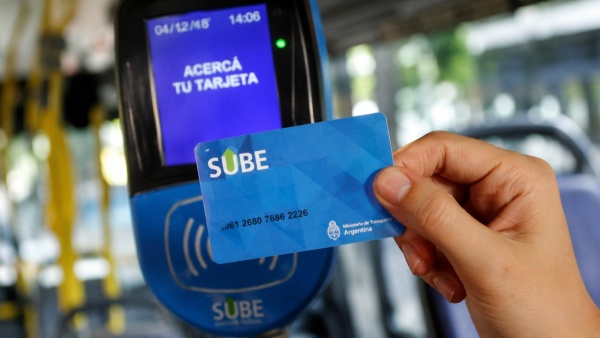 Problemas con la SUBE en La Plata: una falla complica a los usuarios a la hora de viajar