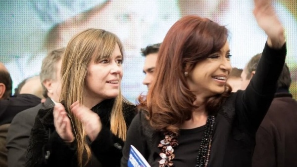 Di Tullio se diferenci&oacute;: &ldquo;Mayra puede opinar lo que quiera, a m&iacute; Cristina no me dice que est&aacute; peleada con Axel&rdquo;