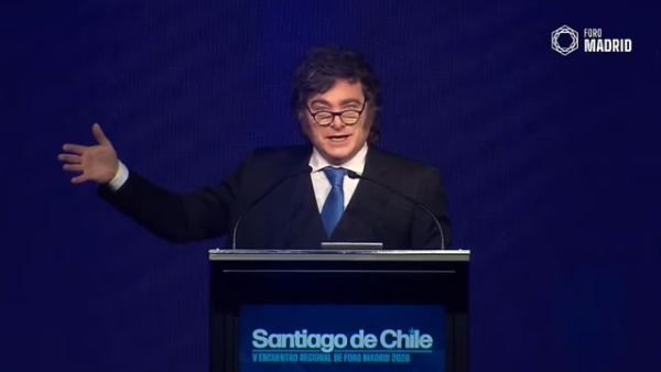 Milei cuestion&oacute; a Macri y fue contundente: &ldquo;Se dej&oacute; correr por los que le tiraron 14 toneladas de piedra&rdquo;