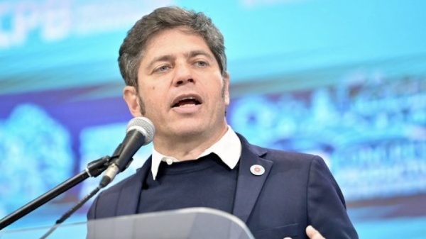 Kicillof encabez&oacute; un congreso en La Plata y lanz&oacute;: &ldquo;Milei est&aacute; en contra del trabajo argentino&rdquo;