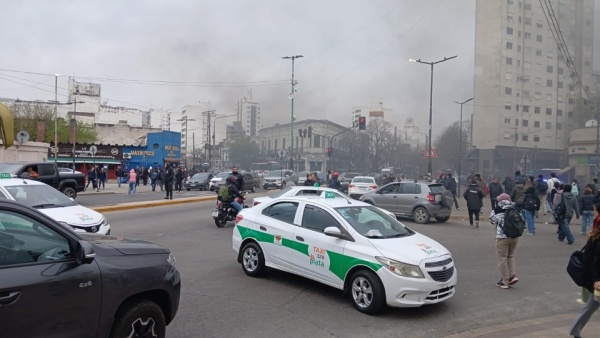 &ldquo;Los platenses no pueden ser rehenes&rdquo;: el PRO carg&oacute; contra los taxistas por los cortes en La Plata