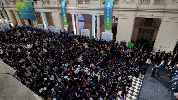 J&oacute;venes de 20 provincias se reunieron en La Plata para debatir sobre memoria, democracia y participaci&oacute;n