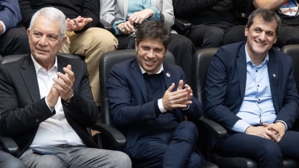 Nano Cara mostr&oacute; m&uacute;sculo en el peronismo universitario de La Plata y respald&oacute; la nueva conducci&oacute;n con Kicillof y Alak
