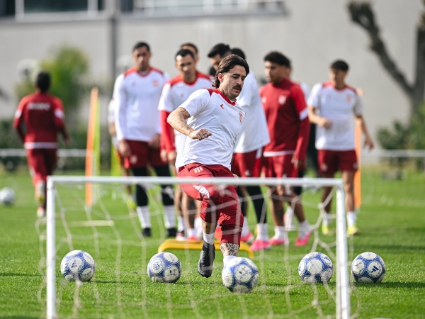 &iquest;Qui&eacute;nes son los dos juveniles que convoc&oacute; Medina y cu&aacute;l es el llamativo equipo para jugar con Platense?