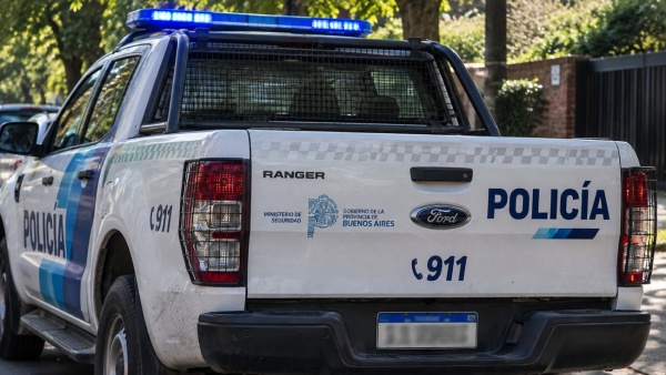 Desvalijaron una casa en La Plata y escaparon con miles de d&oacute;lares, euros y joyas