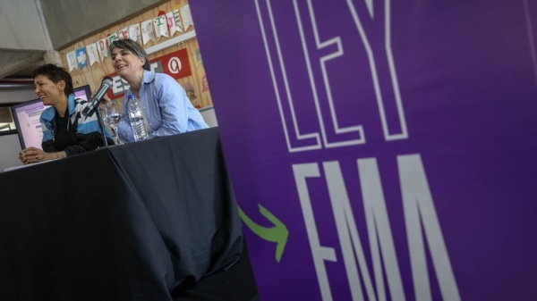 Cambian las reglas en las escuelas bonaerenses: qu&eacute; pasar&aacute; con los celulares y qu&eacute; establece la Ley Ema