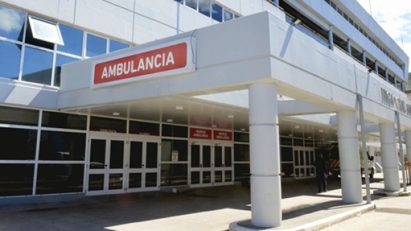 Fue a defender a su hermana por un caso de violencia de g&eacute;nero y termin&oacute; atacado a culatazos en La Plata