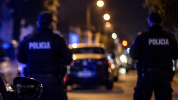 Violento asalto a un chofer de Uber en Ensenada: lo golpearon con un arma y le robaron el auto