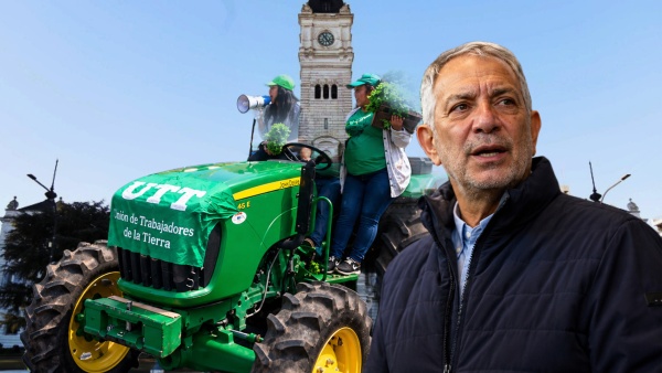 Tractorazo contra Alak frente a la Municipalidad de La Plata por el mal estado de los caminos rurales