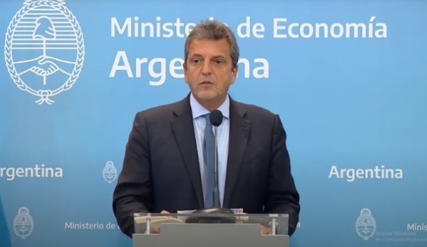 Massa anunci&oacute; que en 2023 las exportaciones de autos no pagar&aacute;n retenciones incrementales